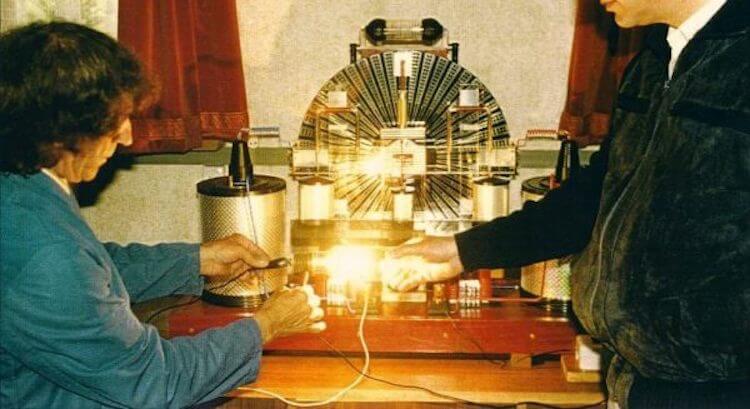 «Тестатика» Пауля Бауманна. Тестатика больше религиозный культ, нежели физическая машина. «Тестатика» Пауля Бауманна. Тестатика больше религиозный культ, нежели физическая машина. Фото.