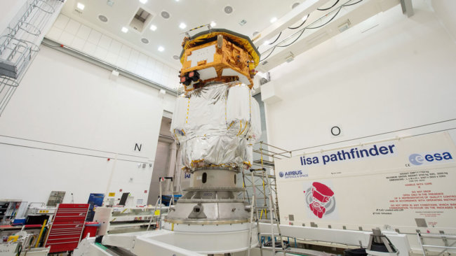 ЕКА готовится запустить аппарат, который сможет доказать возможность измерения гравитационных волн в космосе. Фото.