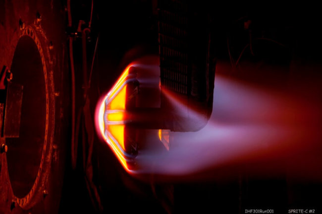 NASA испытывает складной тепловой щит для космических аппаратов. Фото.