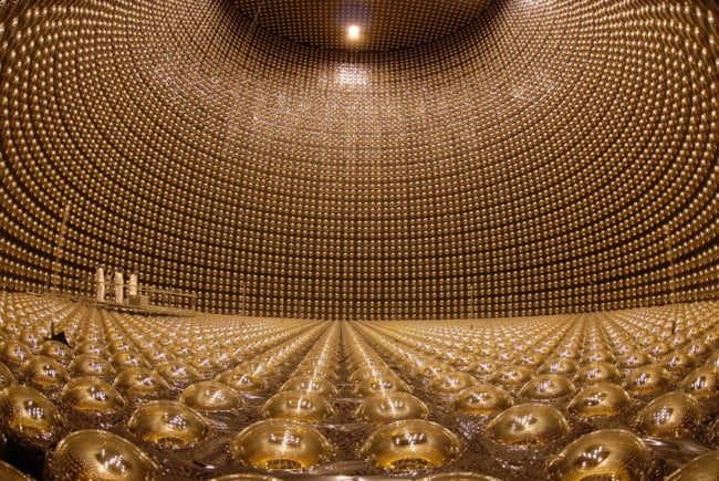Как нейтрино, которые едва существуют, заполучили Нобелевскую премию. Фото.