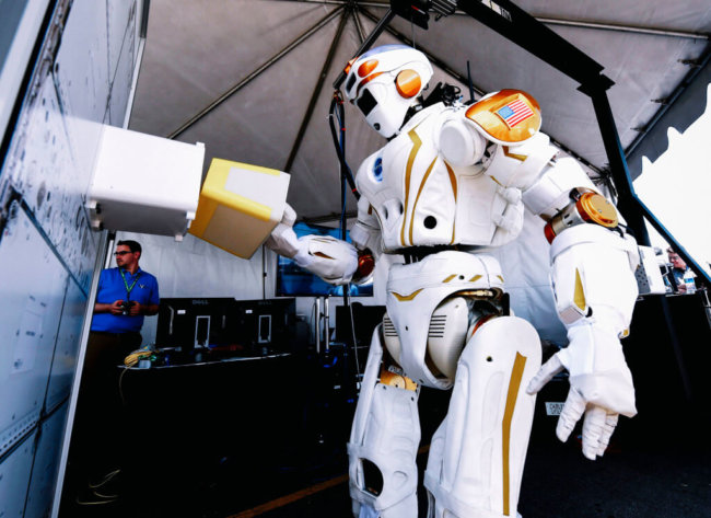NASA хочет сделать C-3PO для помощи в колонизации Марса, но… идея не лучшая. Фото.
