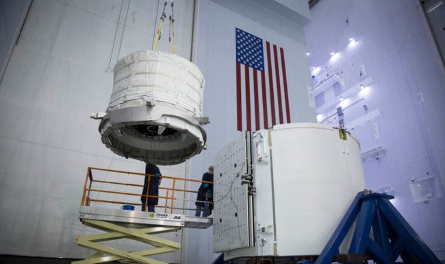 Вы уже ждете, что SpaceX разобьет очередную ракету… но важно другое. Фото.
