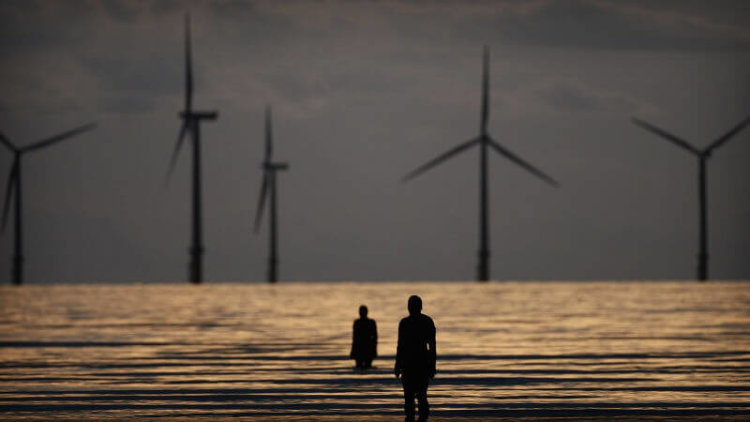 Чисто наше будущее: 22 любопытных примера использования возобновляемой энергии. Споров о том, действительно ли выгодны такие ветряки очень много. Фото.