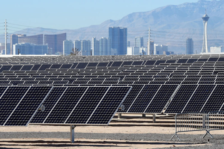 Чисто наше будущее: 22 любопытных примера использования возобновляемой энергии. В Вегасе часто бывает солнечно. Фото.
