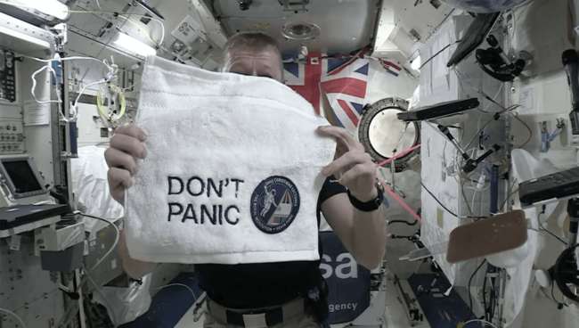 Британский космонавт пробежал лондонский марафон в космосе. Фото.