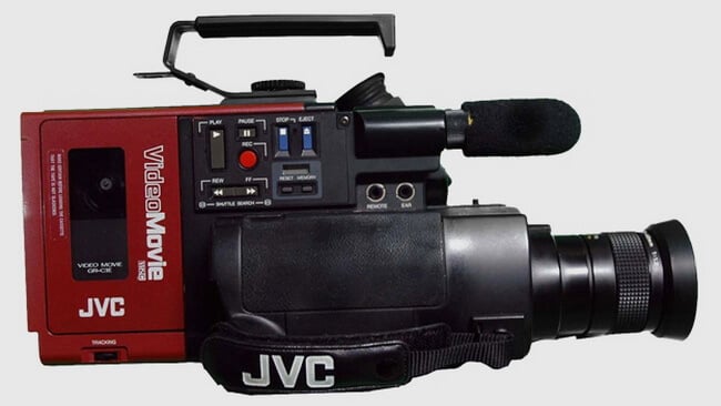19. Видеокамера JVC VideoMovie. Видеокамера JVC. Фото.