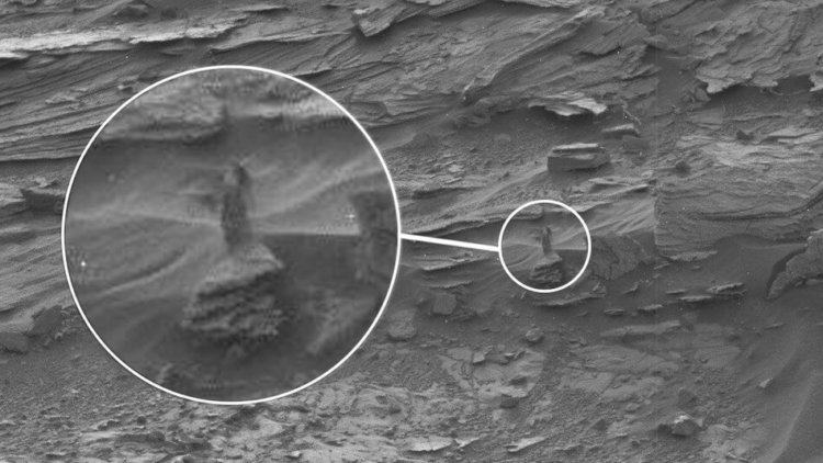 10 безумных теорий заговора и предположений, связанных с Марсом. Множество странных объектов, увиденных на Марсе. Фото.