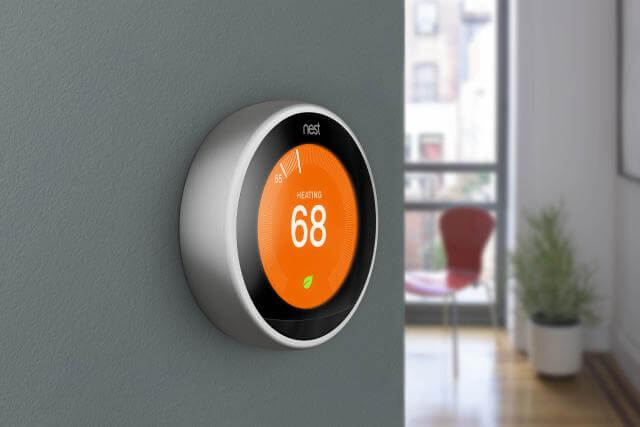 44. Nest Thermostat. Nest Thermostat был одним из первых гаджетов для умного дома. Фото.