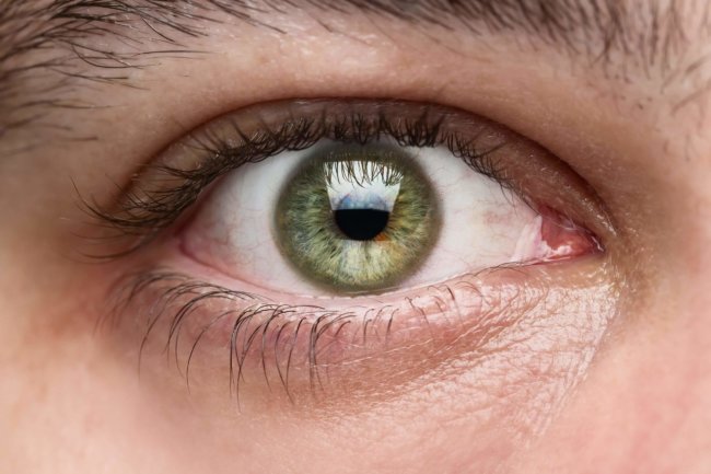 Новый патент Google: смарт-хрусталик глаза. Фото.