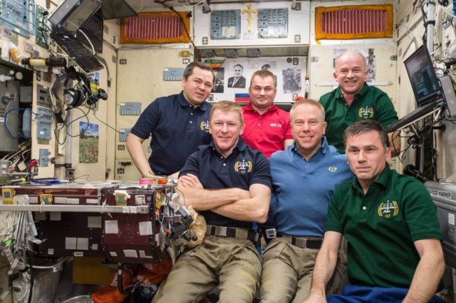 Три космонавта успешно вернулись с Международной космической станции. Фото.