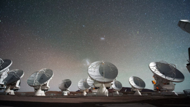 Новые расчеты показывают, что мы не услышим радиосигналов от пришельцев еще 1500 лет. Фото.
