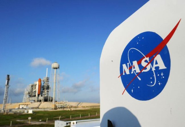 Для NASA создают луноход-геолог. Фото.