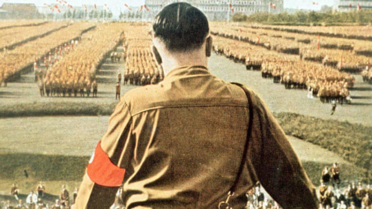 Авторитаризм может вернуться. Гитлер прекрасно знал, как играть на человеческих страхах. Фото.