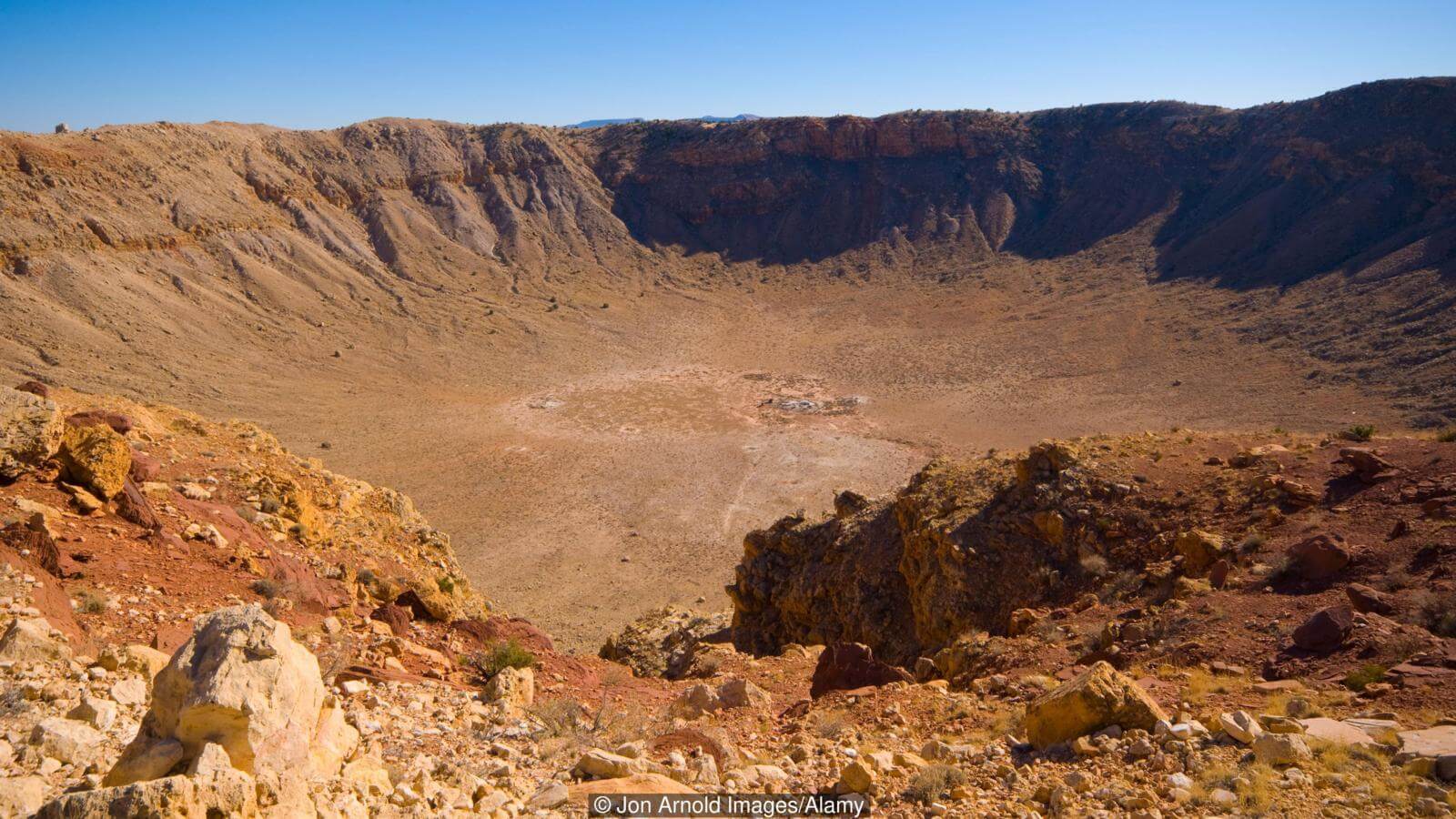 Вот такие следы могут оставлять за собой метеориты. Фото.
