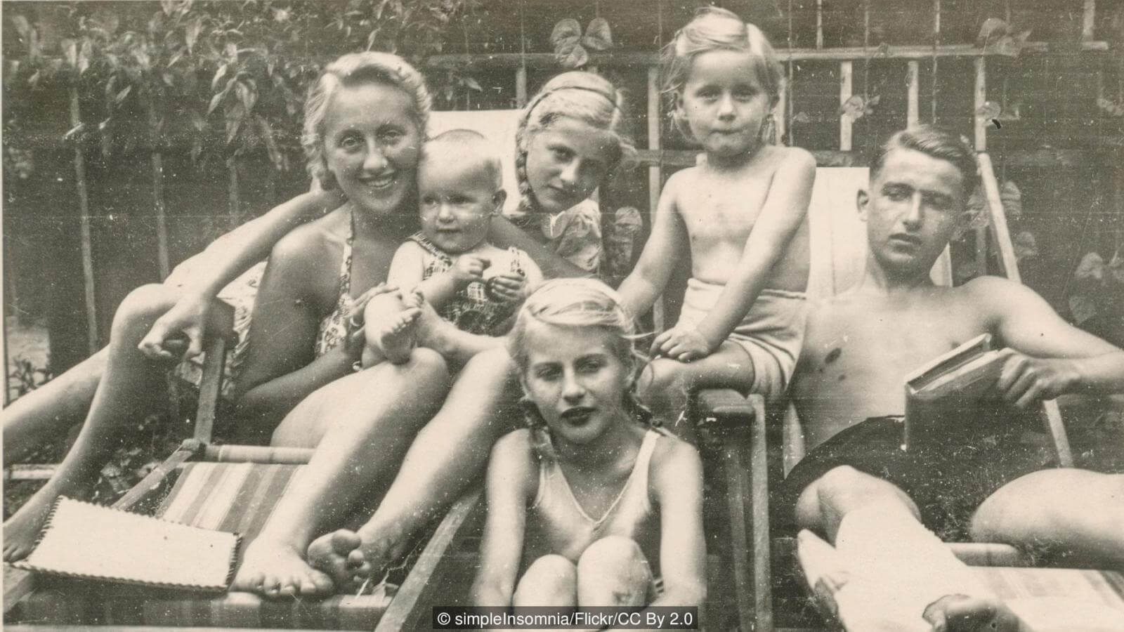 Почему мы не помним себя в детстве? У людей за всю жизнь формируются не только истинные, но и ложные воспоминания. Фото.