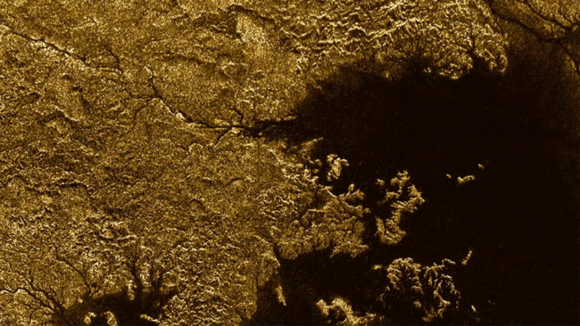 Зонд «Кассини» нашел залитые каньоны на Титане. Фото.