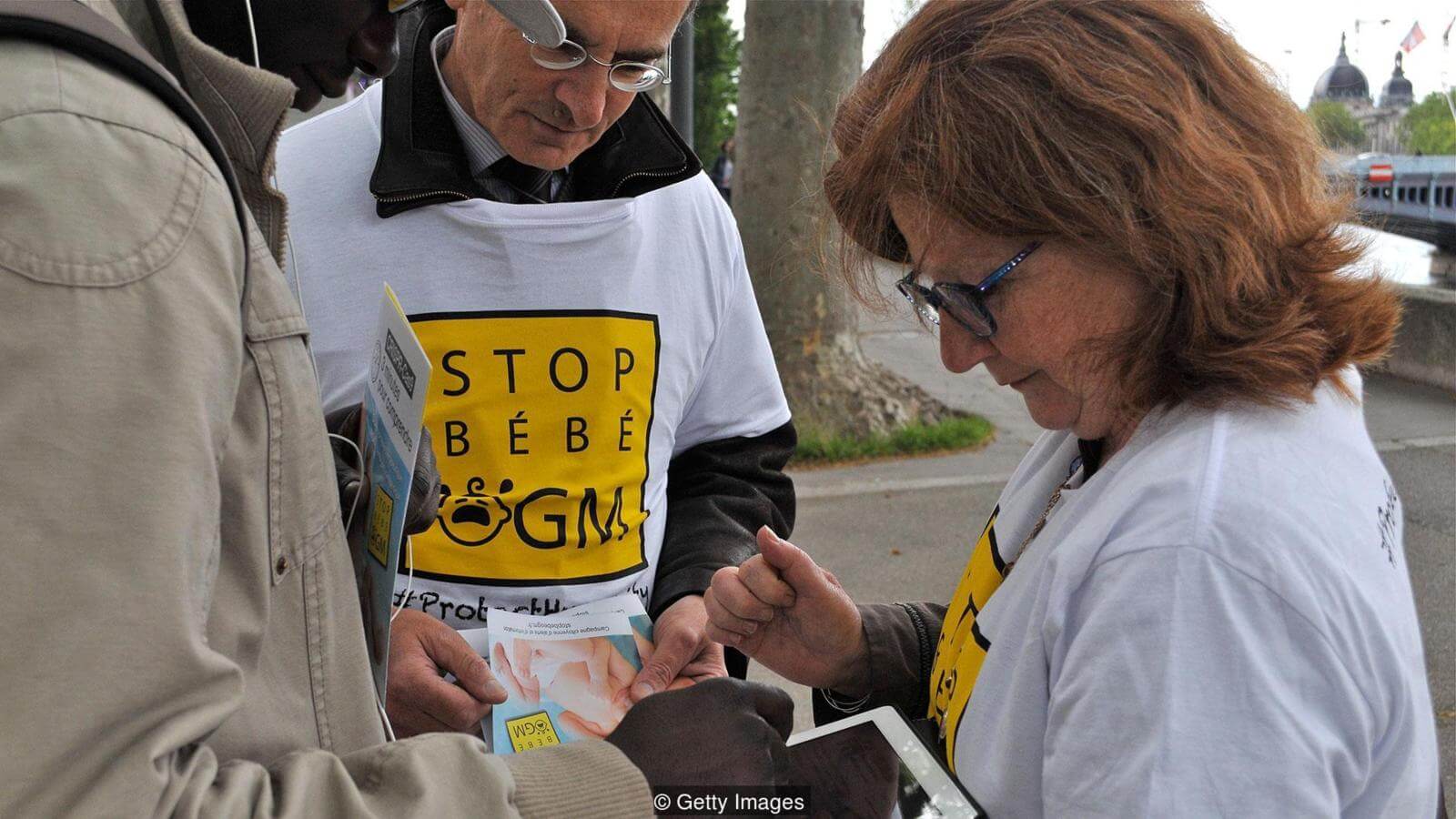 Дизайнерские младенцы. Во многих странах люди против редактирования генов. Фото.