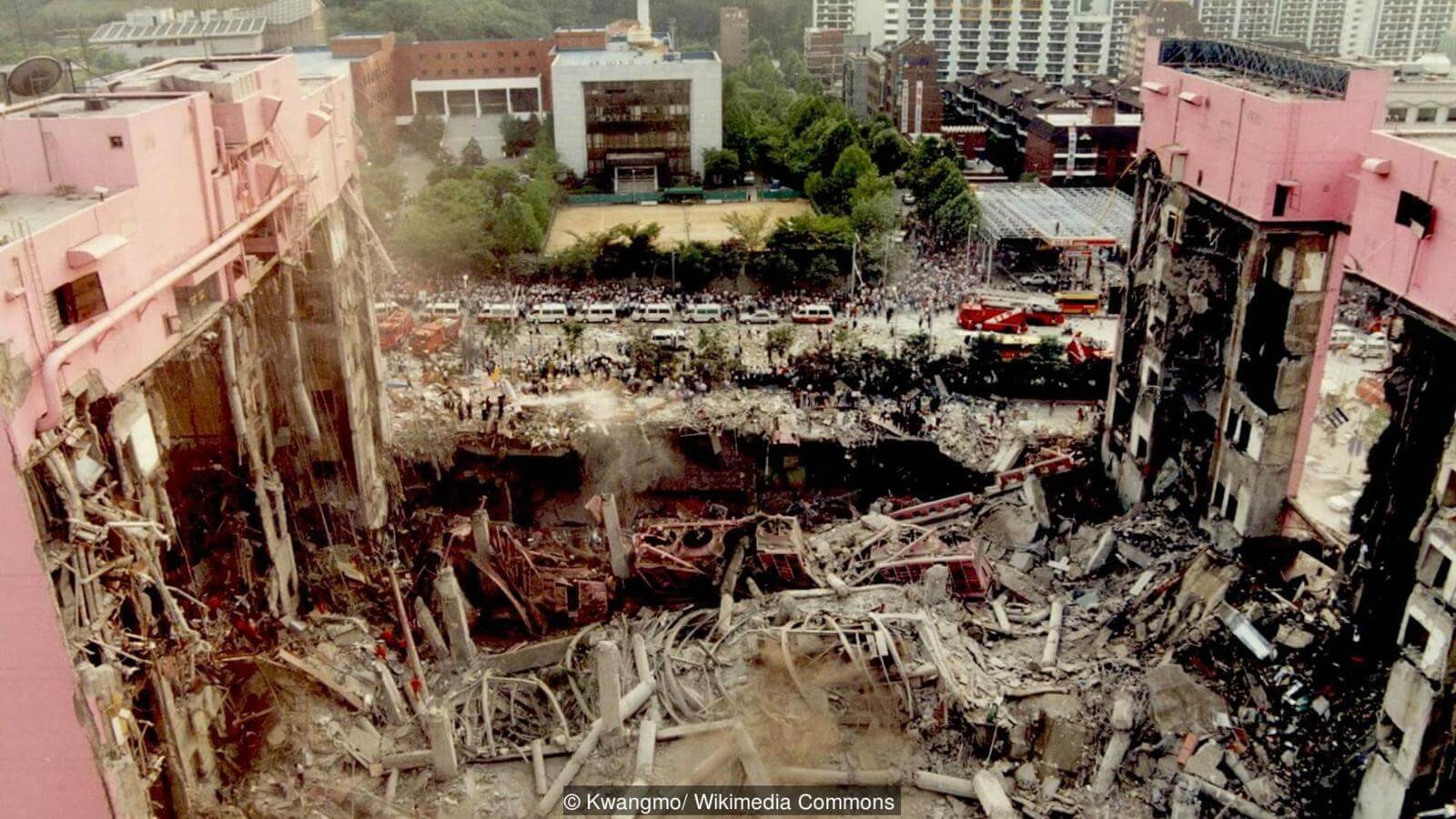 Все, что осталось от универмага Сампунг. Фото.