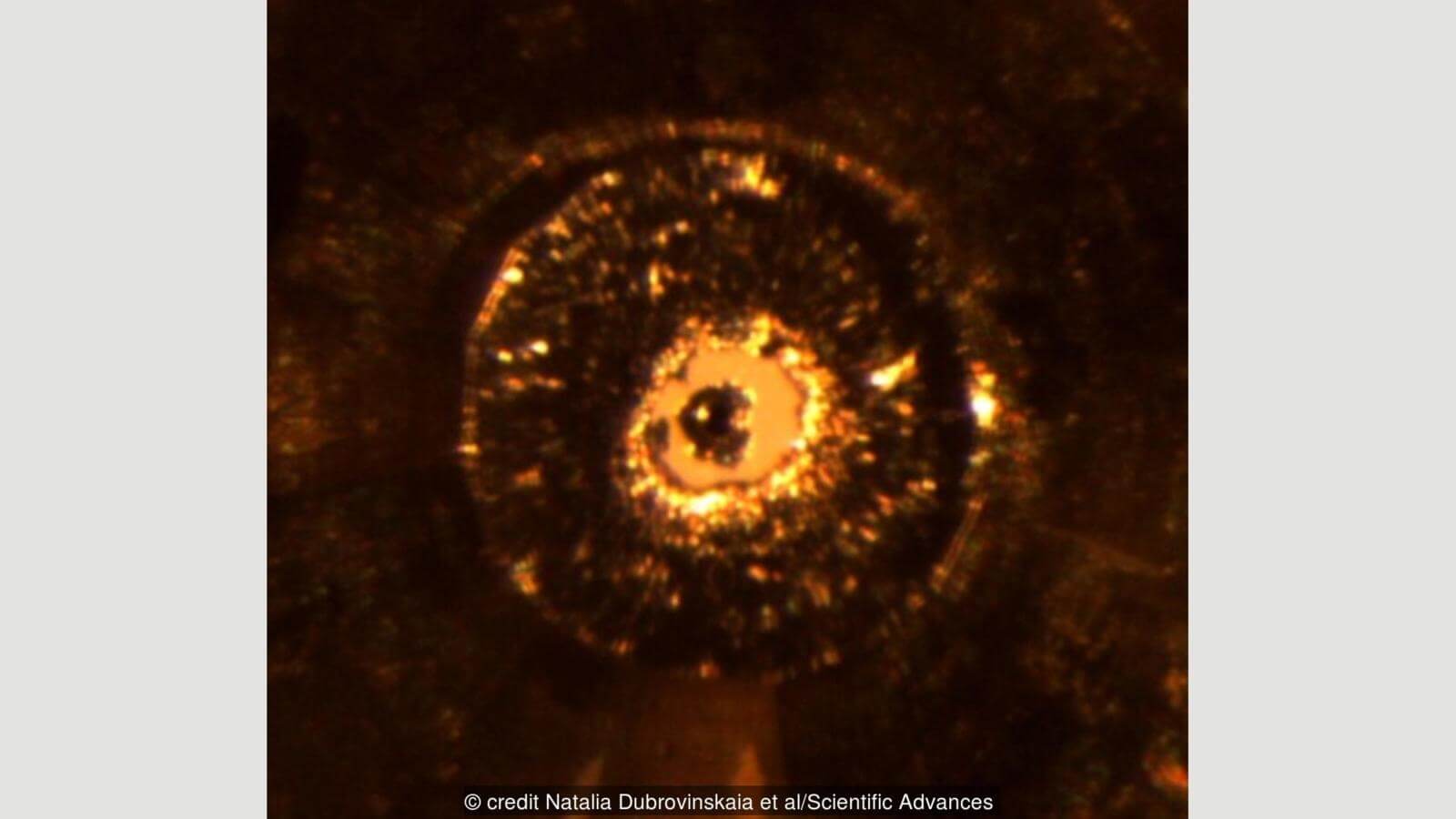 Нанокристаллические алмазные шарики. Фото.