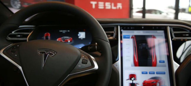 Следующая версия автопилота Tesla может стать полностью самостоятельной. Фото.