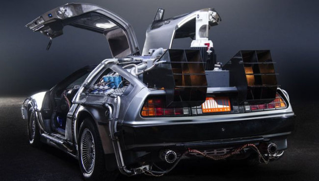 Полиция задержала водителя DeLorean, разогнавшегося до 89 миль в час. Фото.