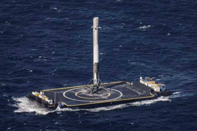 SpaceX нашла первого клиента, который воспользуется запуском уже летавшей ракеты. Фото.