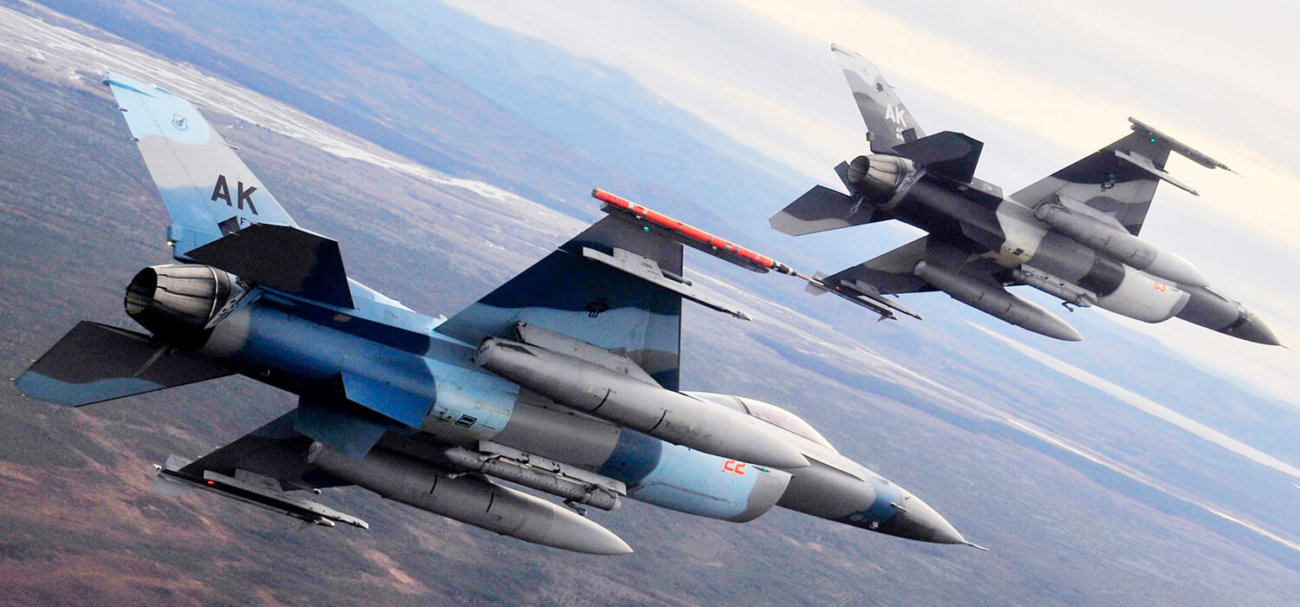 #видео | Автопилот самолёта F-16 спас жизнь лётчику. Фото.