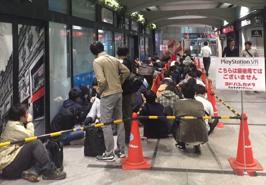 В мире стартовали продажи гарнитуры PlayStation VR