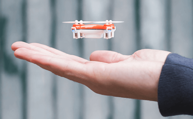 Компания Amazon запатентовала крошечного дрона-ассистента. Фото.