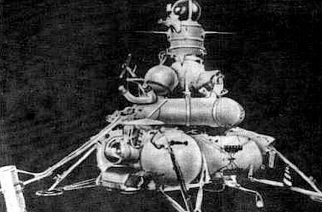 10 малоизвестных историй времен космической гонки между СССР и США. Во время исторической высадки на Луну на спутник упал советский космический зонд. Фото.
