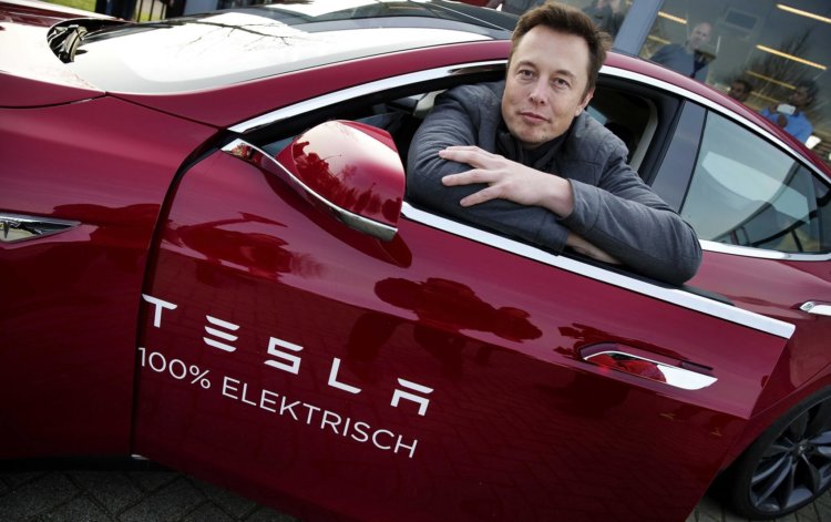 Tesla Motors обновит свой автопилот в середине декабря. Фото.