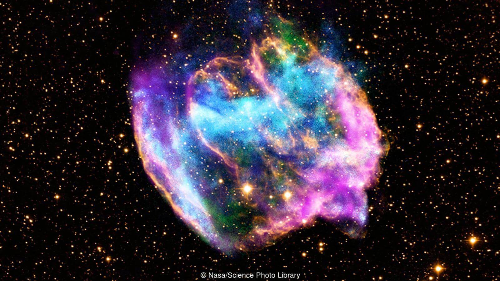 Являются ли астероиды единственной угрозой для Земли. Как космические лучи влияют на жизнь. Фото.