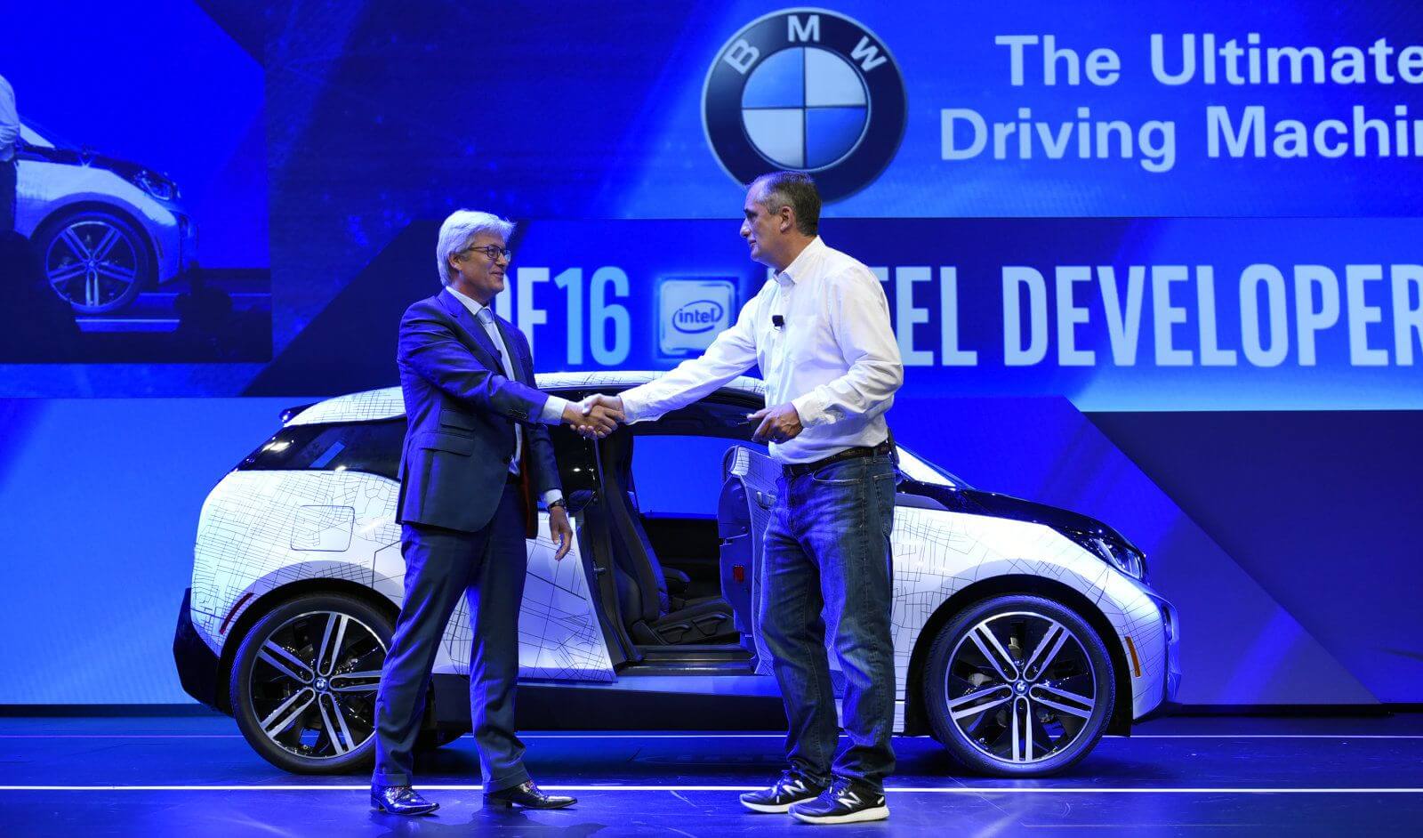 Компания Intel всерьёз занялась разработкой беспилотных автомобилей