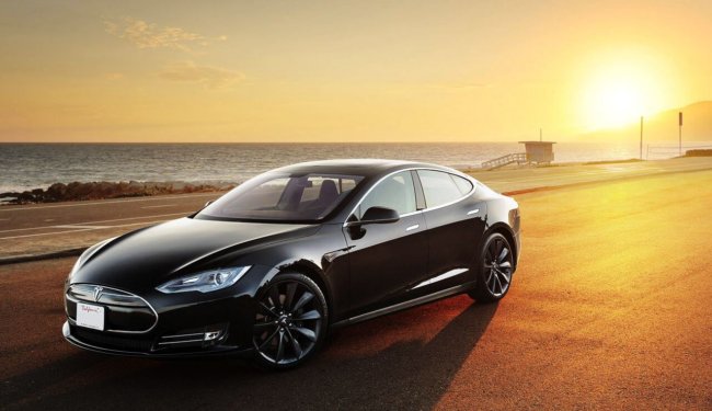 Илон Маск: Беспилотная Tesla сама проедет через всю Америку. Фото.