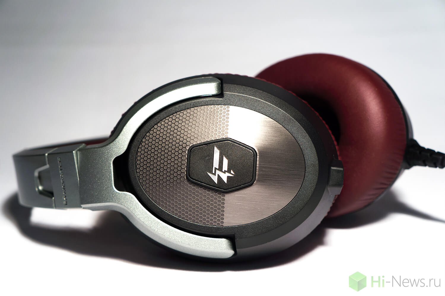 Обзор игровой гарнитуры Monster Fatal1ty FXM 200. Фото.