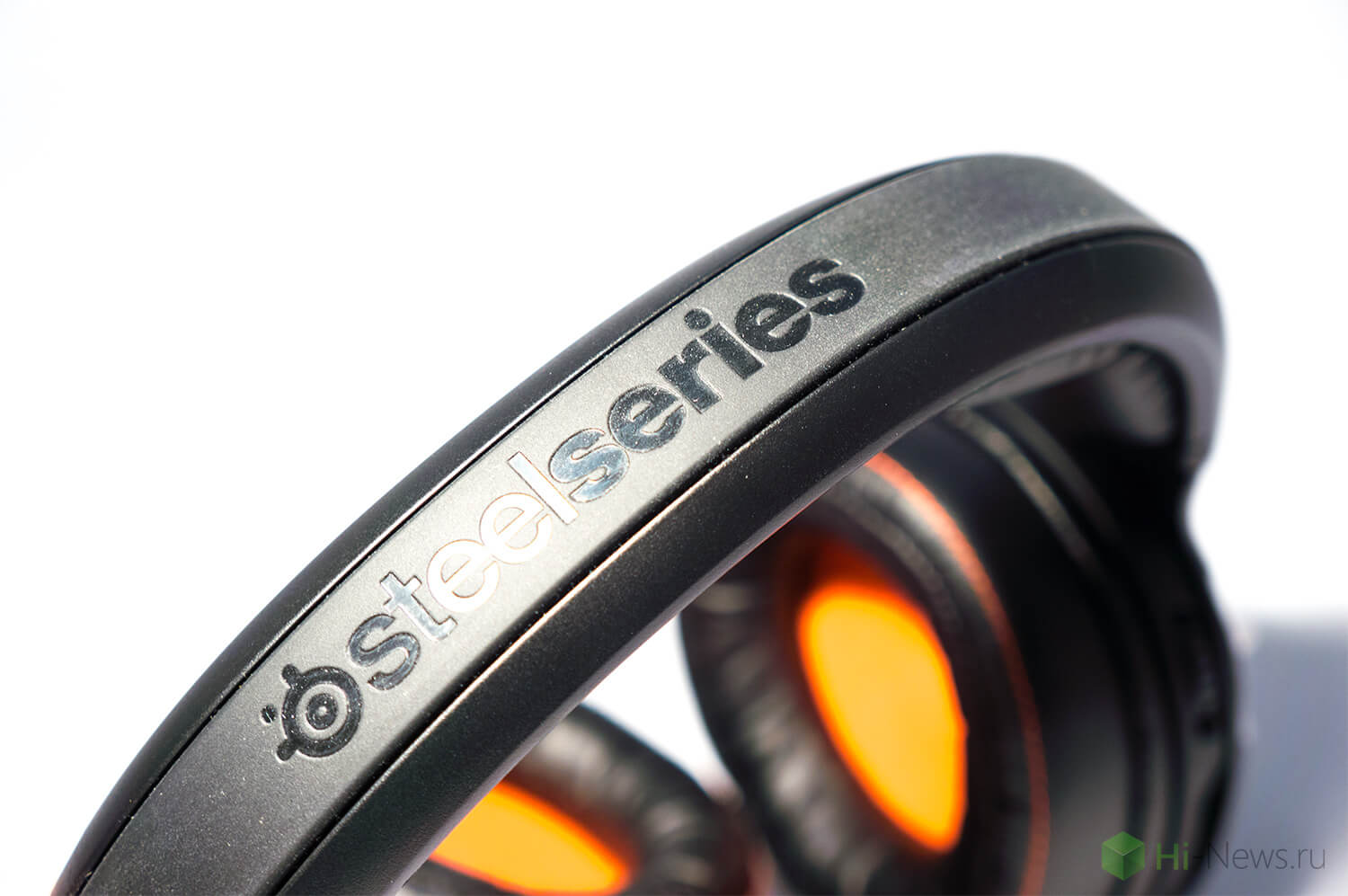 Обзор беспроводной игровой гарнитуры SteelSeries Siberia 840.. Фото.