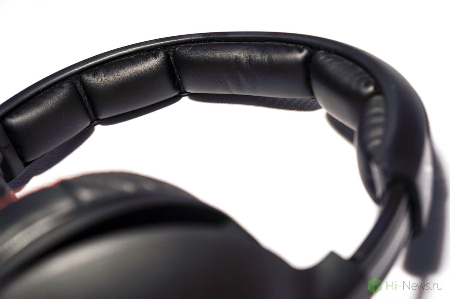 Обзор беспроводной игровой гарнитуры SteelSeries Siberia 840.. Фото.