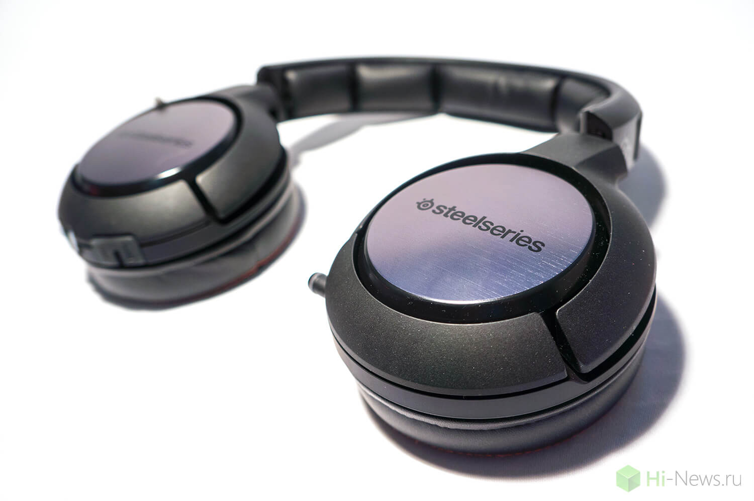 Обзор беспроводной игровой гарнитуры SteelSeries Siberia 840.. Фото.