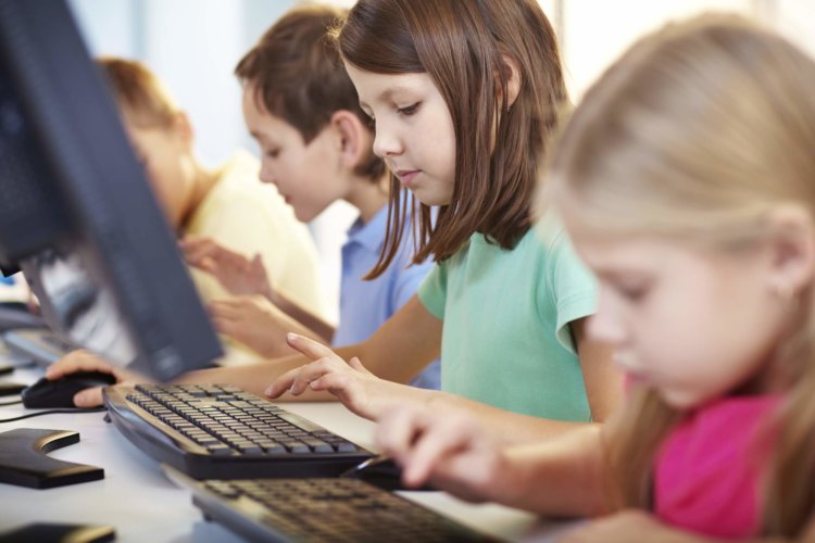Как ребенку правильно пользоваться компьютером? Как следить за тем, сколько времени ребенок провел за компьютером. Фото.