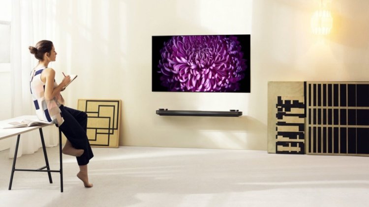 #CES | 2,57-миллиметровый телевизор LG стоит почти 20 тысяч долларов. Фото.
