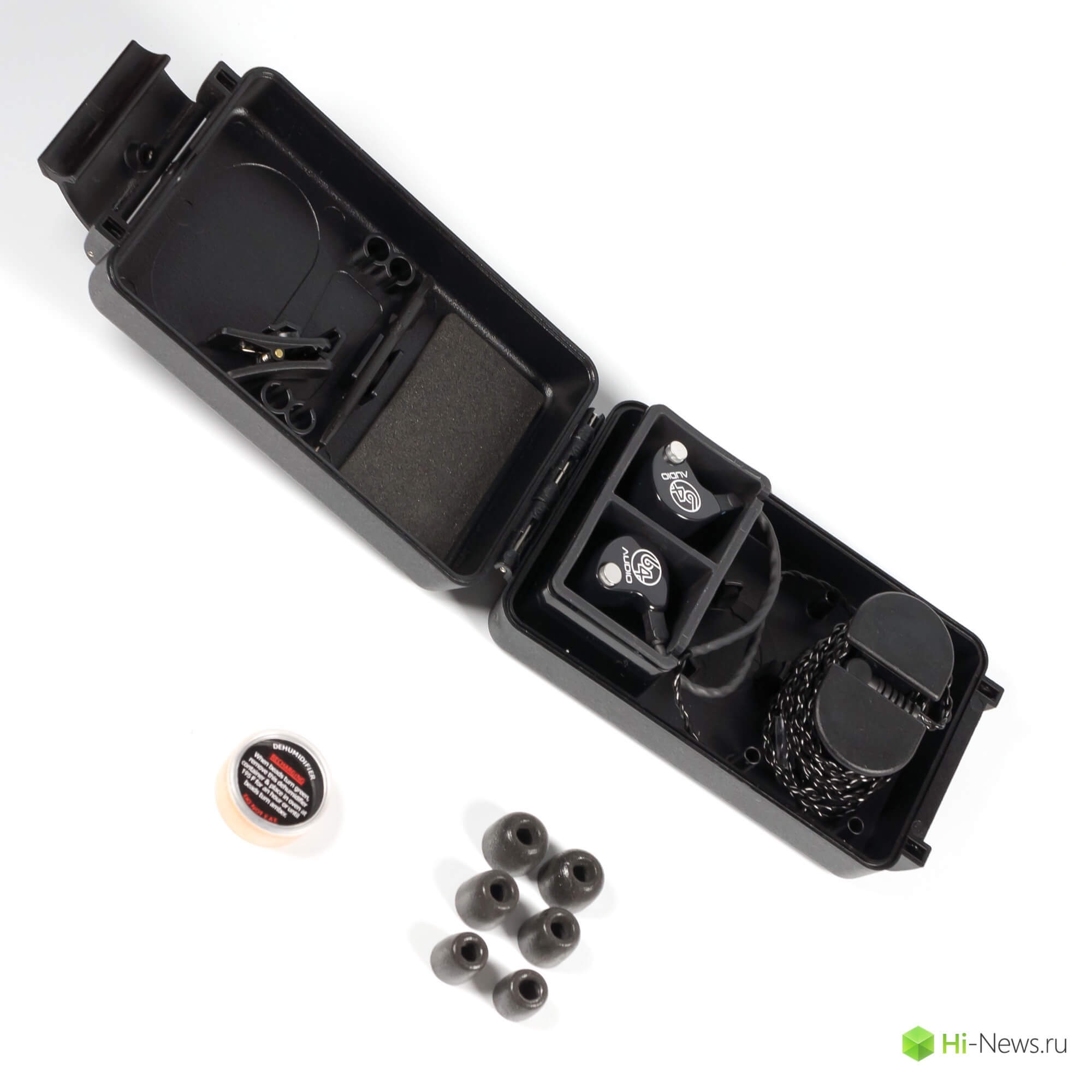 Обзор наушников 64 Audio U12 — не похожи ни на что. Упаковка и комплект поставки. Фото.