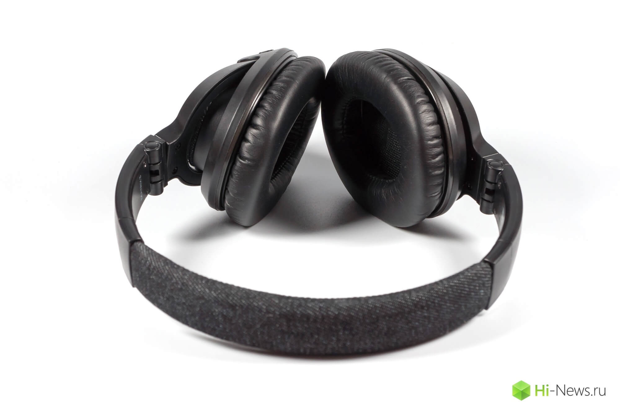 Обзор беспроводной гарнитуры MEEAudio Matrix3. Дизайн и управление. Фото.