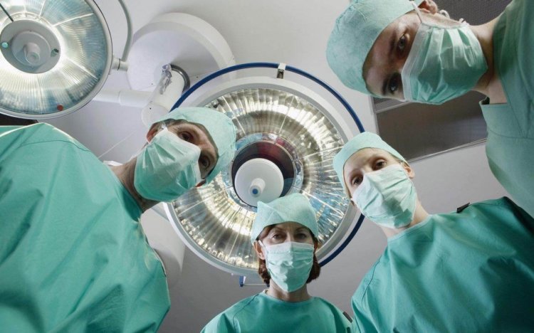 Московские хирурги провели уникальную операцию по восстановлению ротоглотки. Фото.