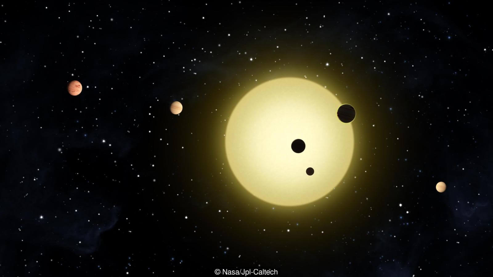 Сколько нас таких вокруг своих светил…. Фото.