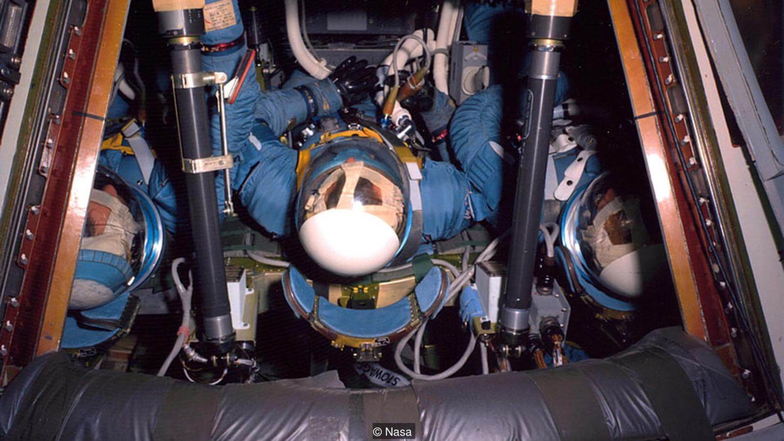 17:40, космический аппарат «Аполлон-1». Подготовка — сложный процесс. Фото.