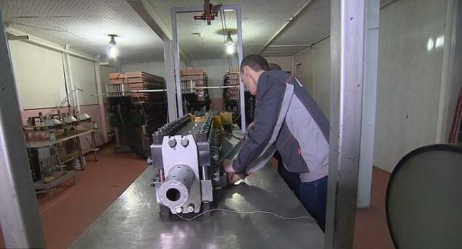 Российские ученые провели успешные испытания рельсотрона. Фото.