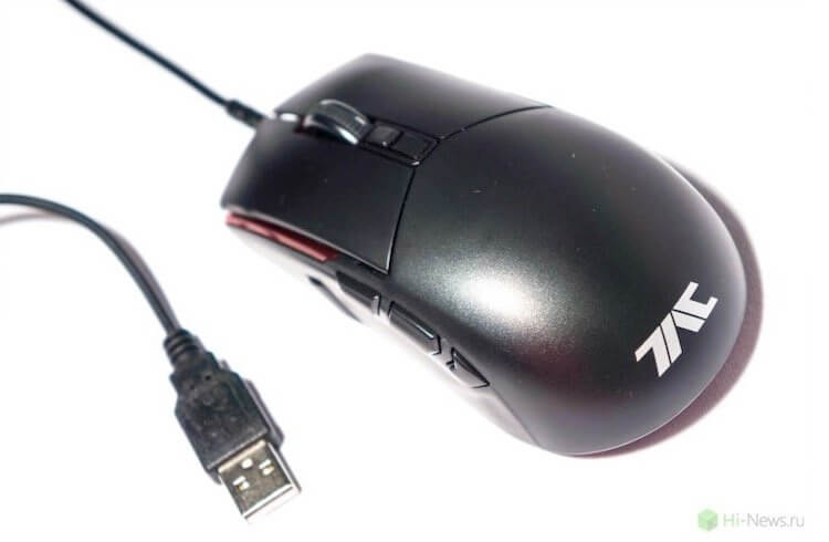 Hori Tactical Assault Commander Grip — для любой игры. Мышь подключается через USB. Фото.