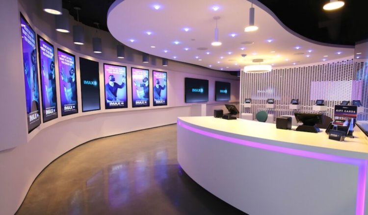 Компания IMAX открыла в Лос-Анджелесе свой первый VR-центр. Фото.