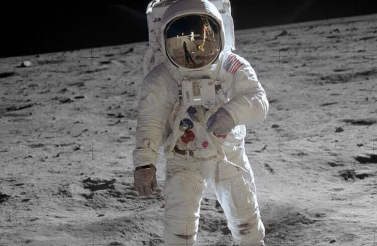 Высадка «Аполлона-11» на Луну. Был ли Аполлон на Луне? Высадка «Аполлона-11» на Луну. Был ли Аполлон на Луне? Фото.