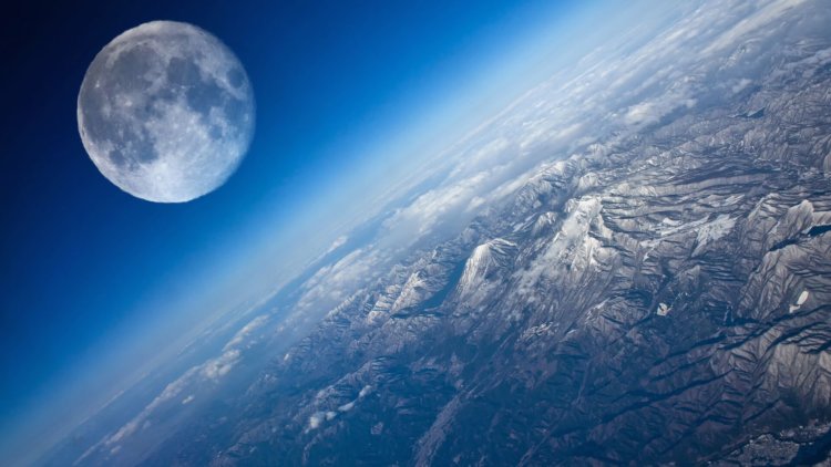 РКК «Энергия» планирует отправить туристов к Луне в 2022 году. Фото.